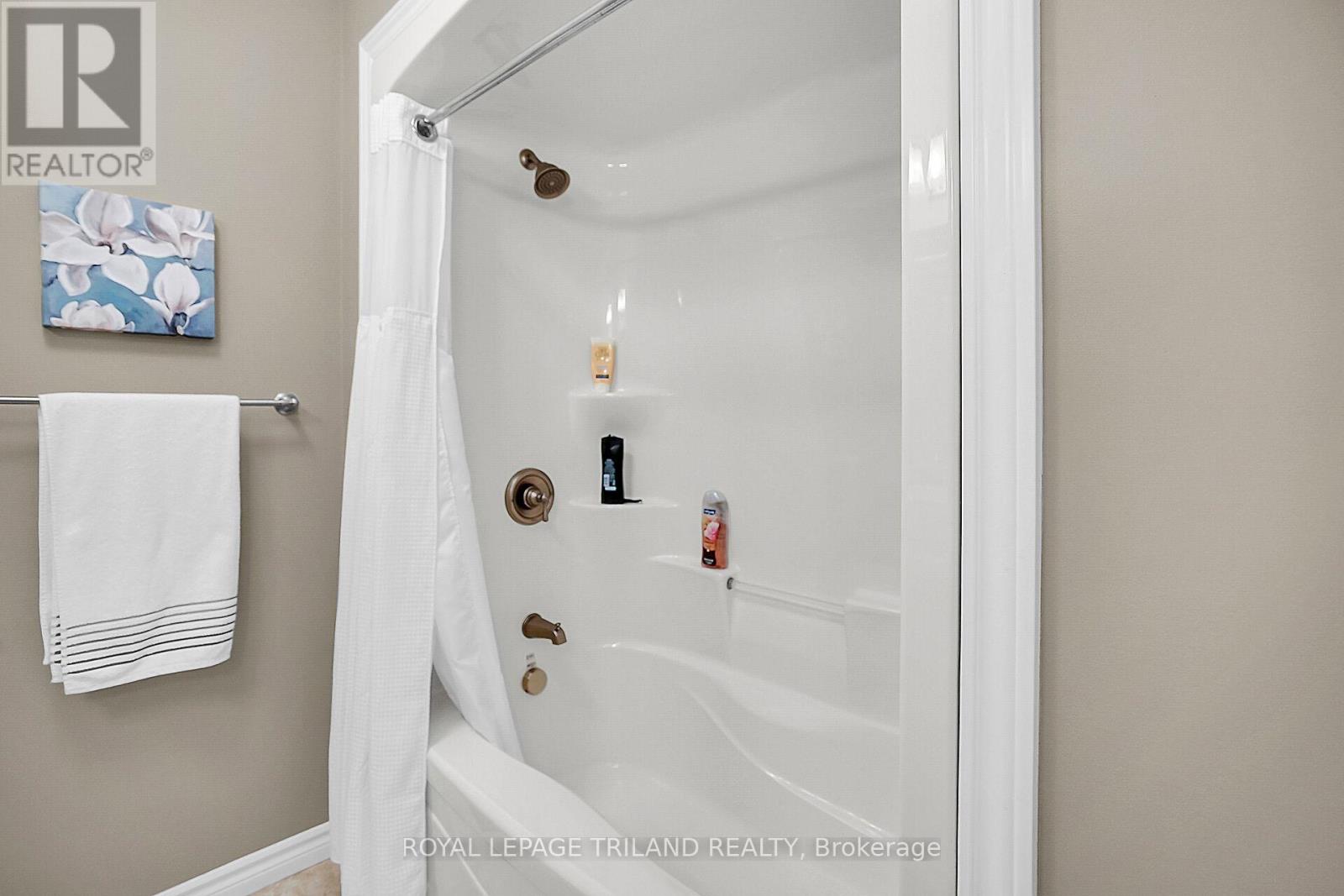 817 Thistleridge Crescent, London South, Ontario  N6K 0B5 - Photo 35 - X12853220