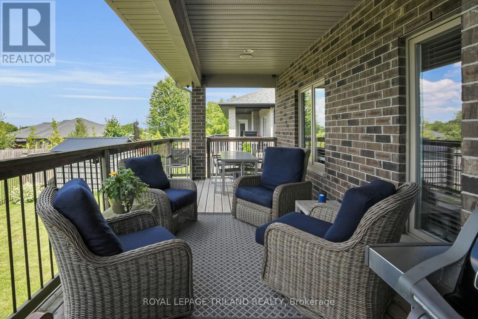 817 Thistleridge Crescent, London South, Ontario  N6K 0B5 - Photo 39 - X12853220