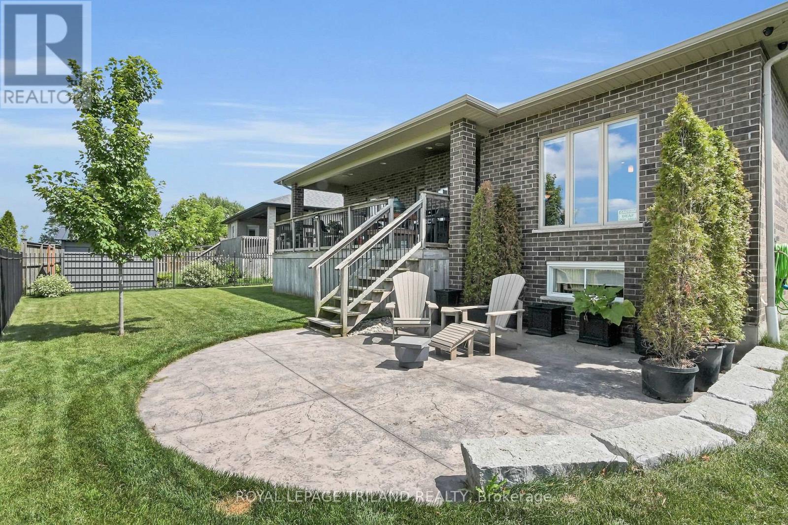 817 Thistleridge Crescent, London South, Ontario  N6K 0B5 - Photo 45 - X12853220