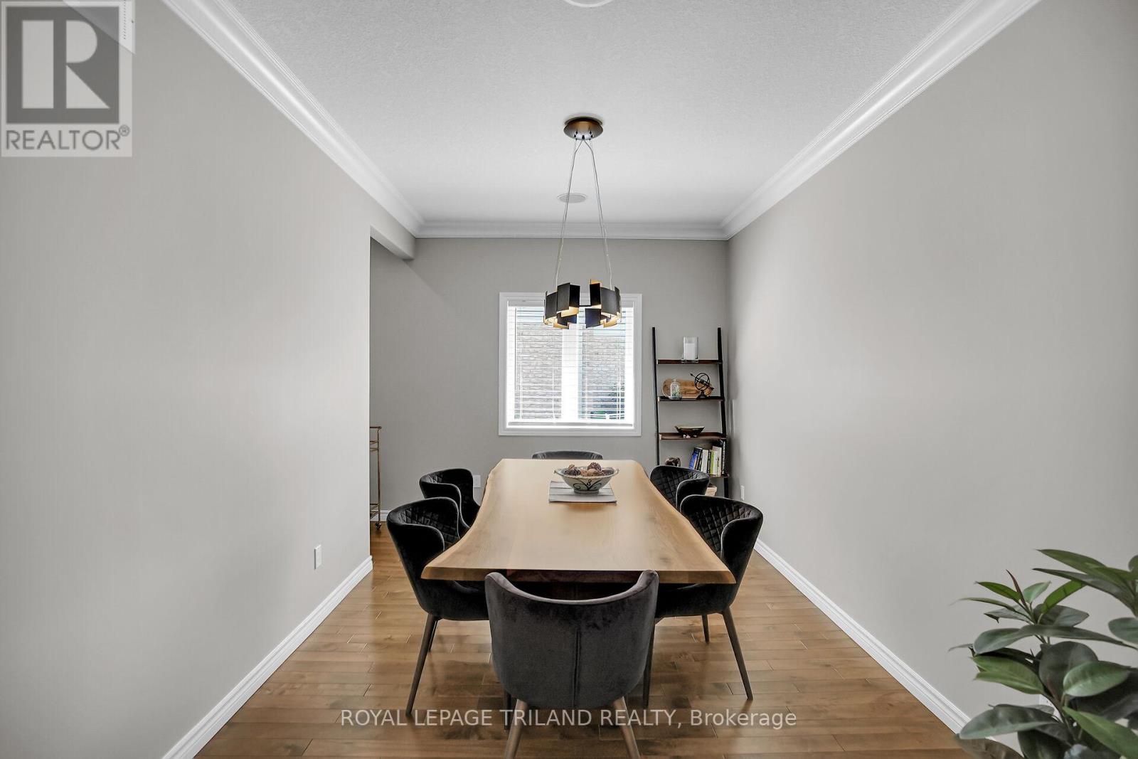 817 Thistleridge Crescent, London South, Ontario  N6K 0B5 - Photo 8 - X12853220