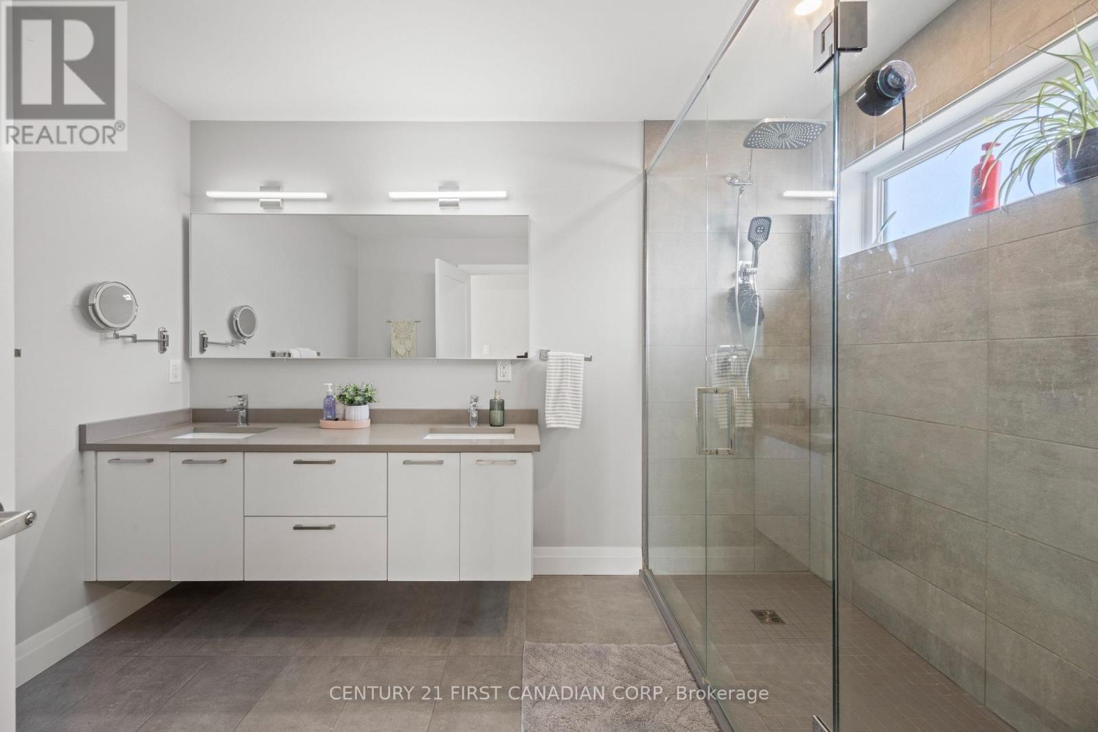 176 King Street, Bluewater, Ontario  N0M 1X0 - Photo 29 - X12853238