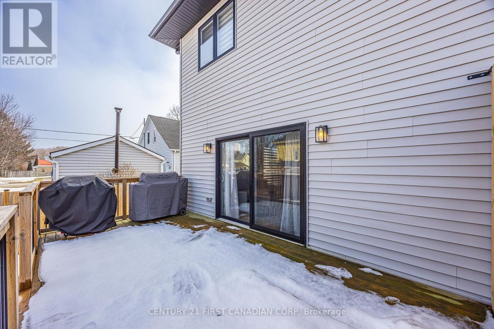 176 King Street, Bluewater, Ontario  N0M 1X0 - Photo 39 - X12853238
