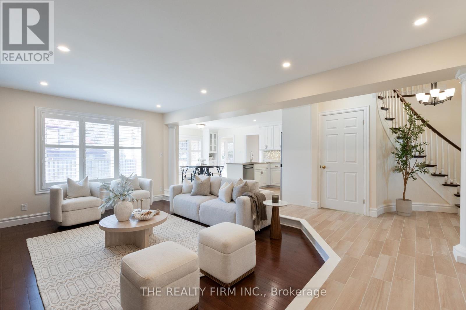 102 Masonville Court, London North, Ontario  N5X 3M5 - Photo 8 - X12853278