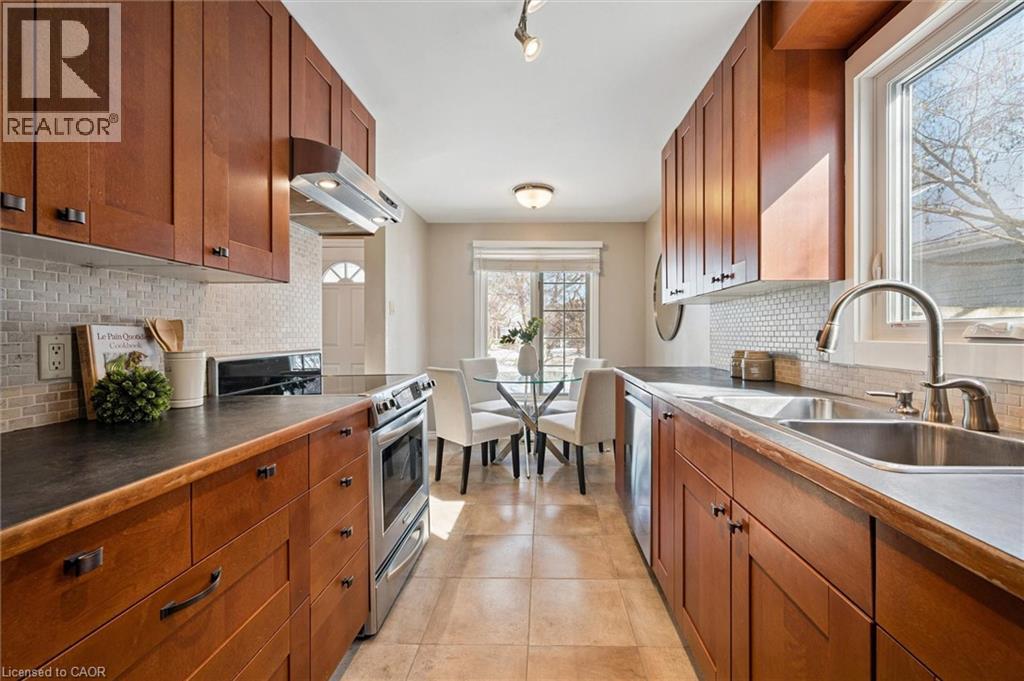 536 Westvale Drive, Waterloo, Ontario  N2T 2B7 - Photo 10 - 40807557