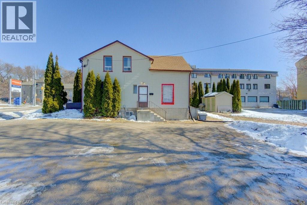 11 Simcoe Street, Cambridge, Ontario  N1R 1N7 - Photo 1 - 40809507