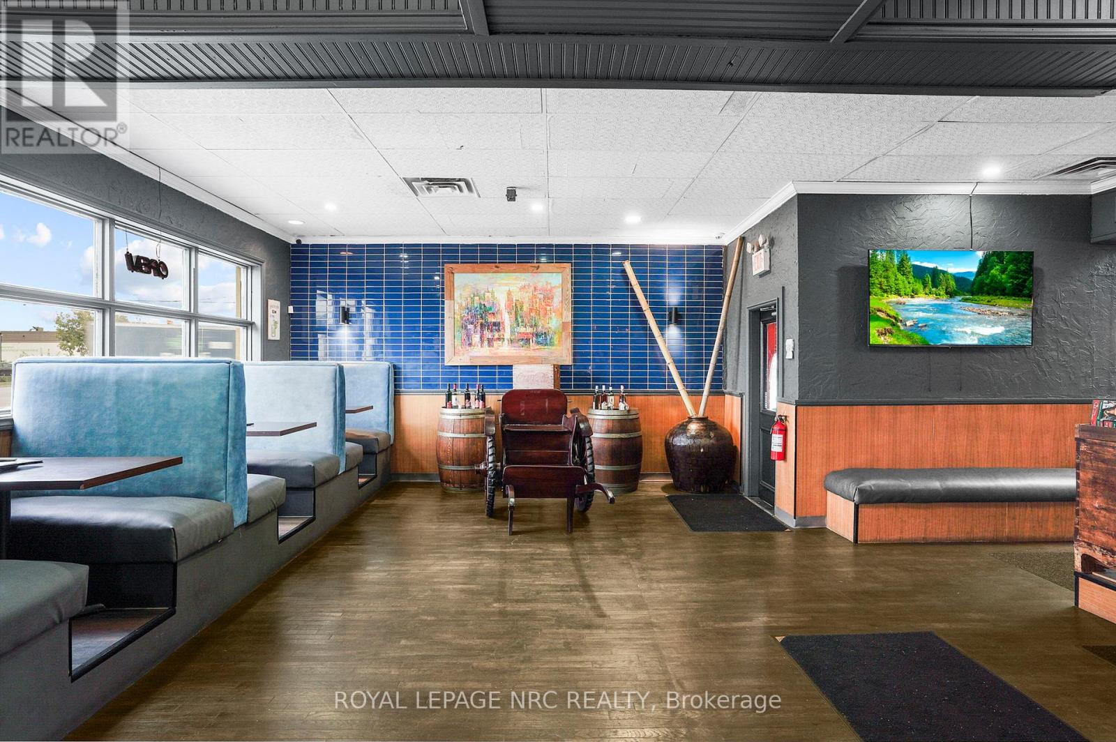 312 Lake Street, St. Catharines, Ontario  L2N 4H4 - Photo 10 - X12853170