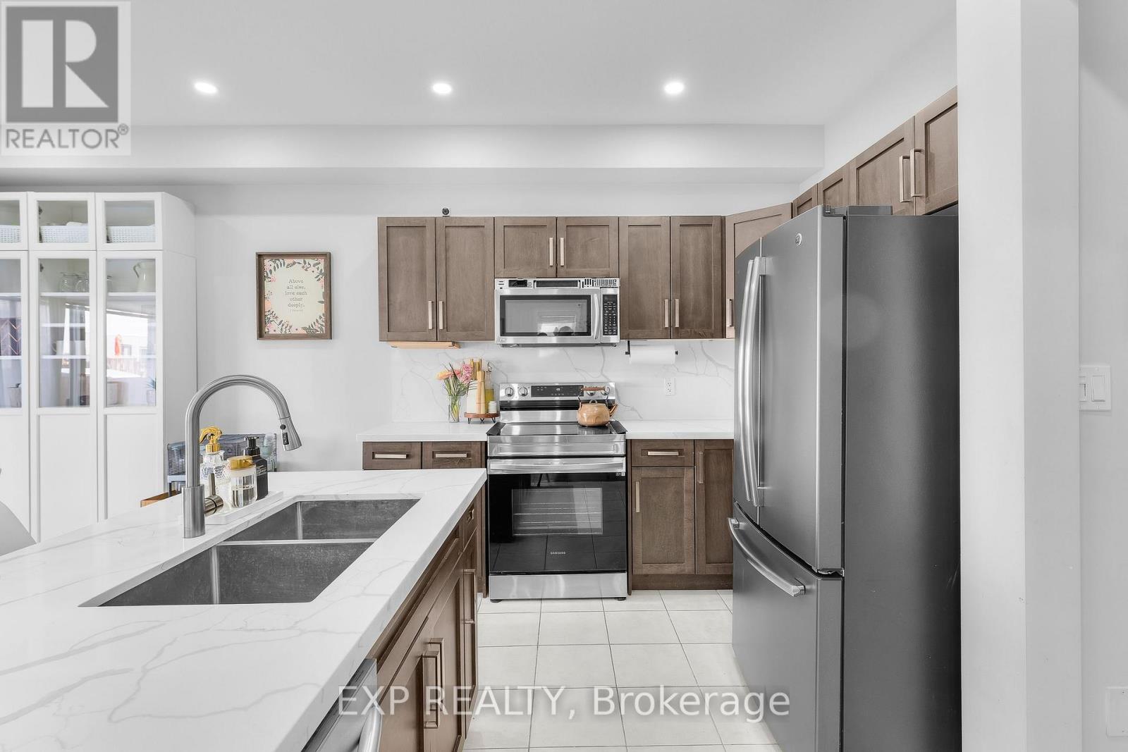 9 Marissa Street, Pelham (Fonthill), Ontario  L3B 5N5 - Photo 12 - X12853222