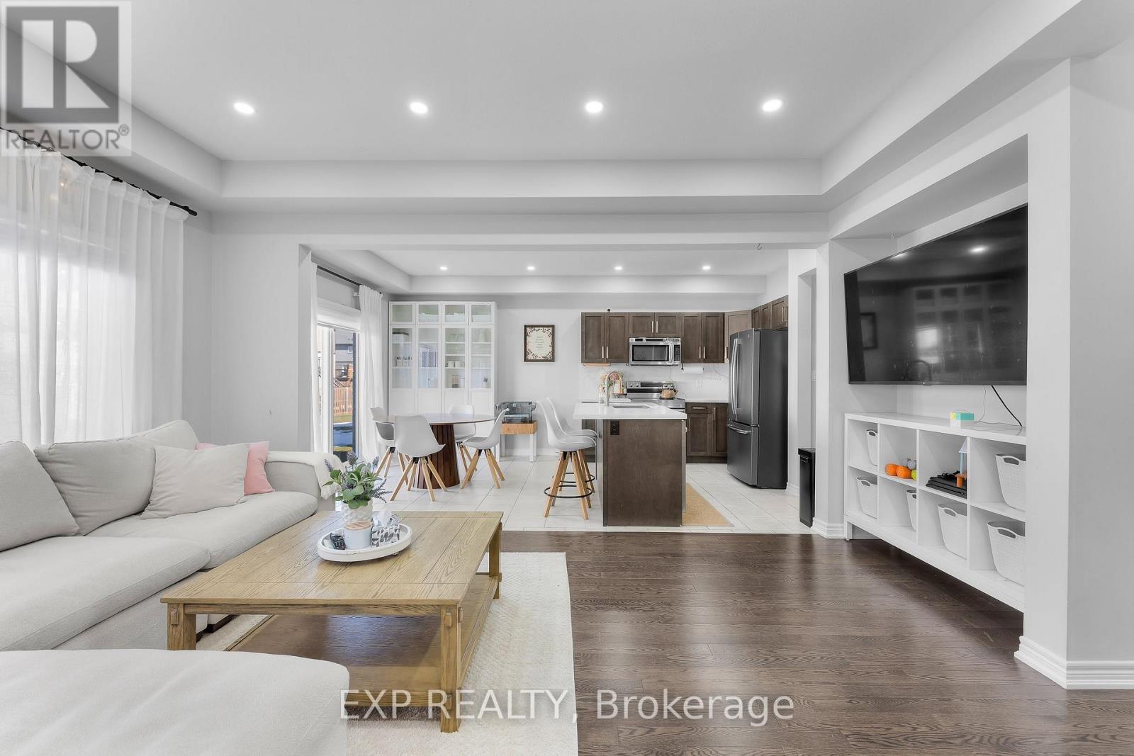 9 Marissa Street, Pelham (Fonthill), Ontario  L3B 5N5 - Photo 8 - X12853222