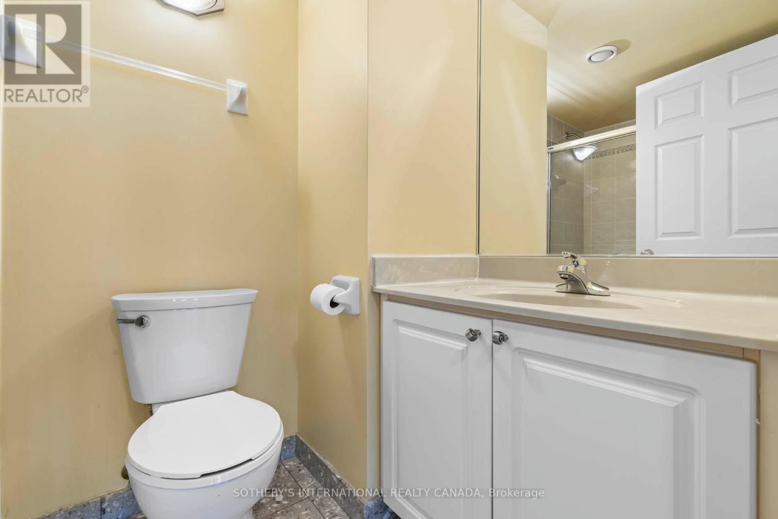 1014 - 109 Front Street E, Toronto (Waterfront Communities), Ontario  M5A 4P7 - Photo 17 - C12840870