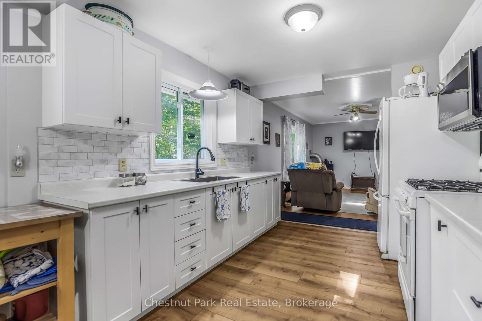 89 Tammys Cove Road, Northern Bruce Peninsula, Ontario  N0H 1Z0 - Photo 19 - X12853142