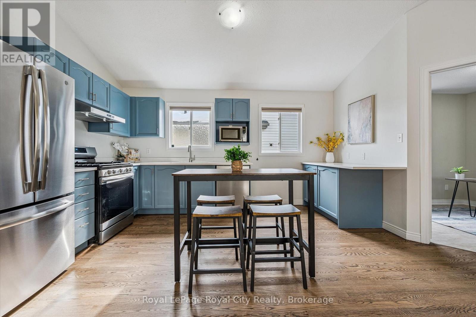 541 Mctavish Street, Centre Wellington, Ontario  N1M 3P9 - Photo 11 - X12853168