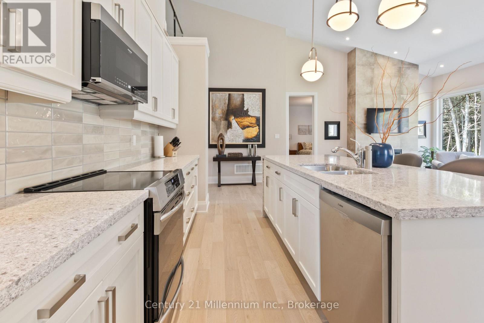 113 Tekiah Road, Blue Mountains, Ontario  N0H 1J0 - Photo 15 - X12853194