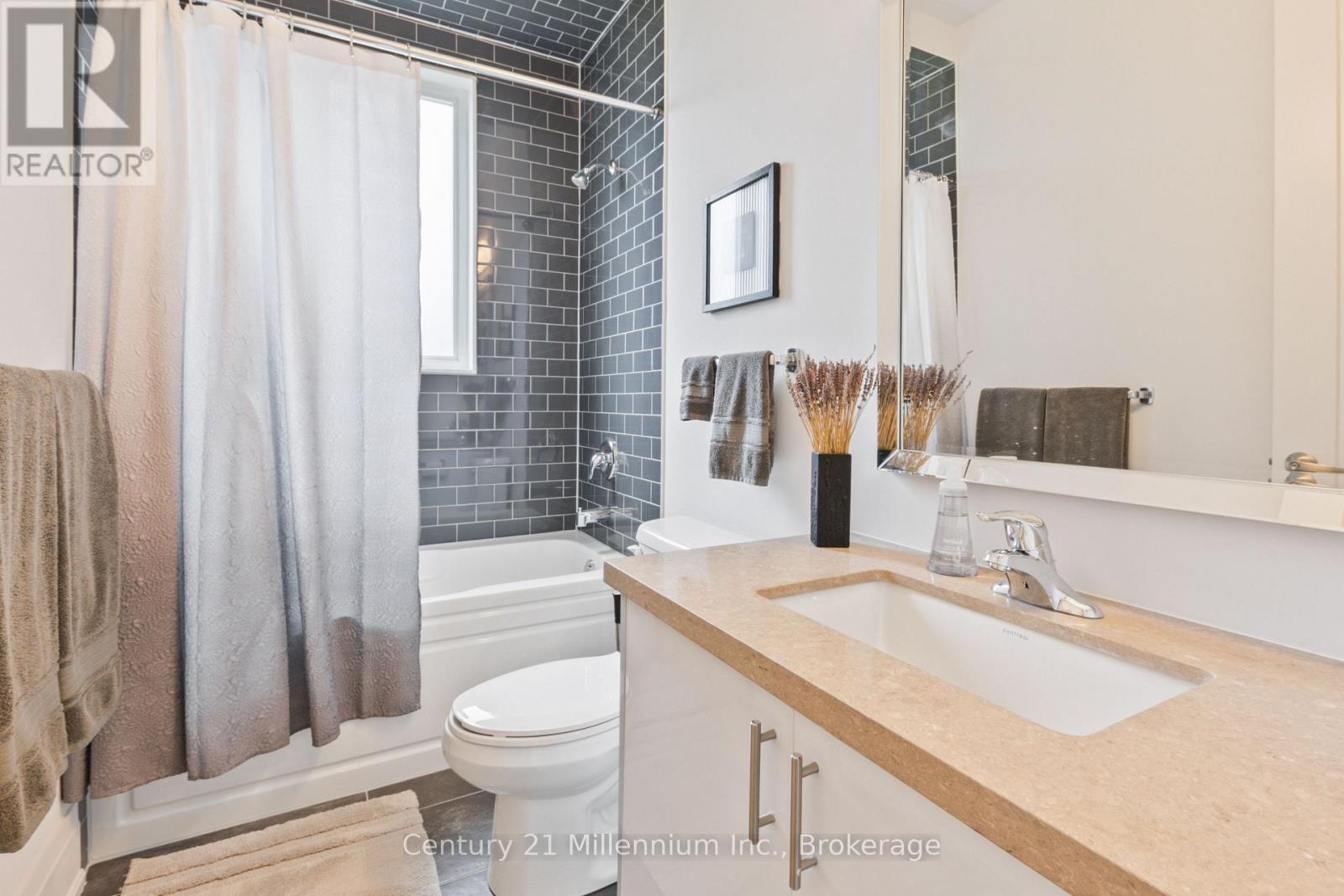 113 Tekiah Road, Blue Mountains, Ontario  N0H 1J0 - Photo 6 - X12853194