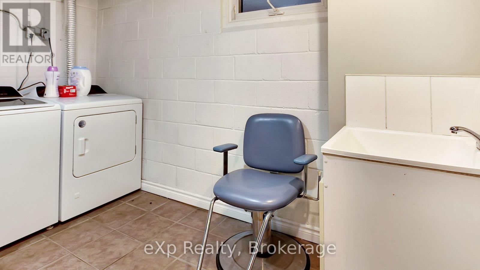 408 Mcnab Street, Brockton, Ontario  N0G 2V0 - Photo 28 - X12853216