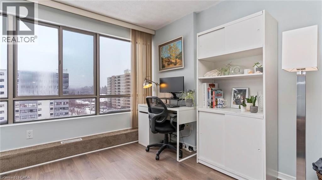 Photo 10 of 22 for 570 Proudfoot Lane Unit# 902