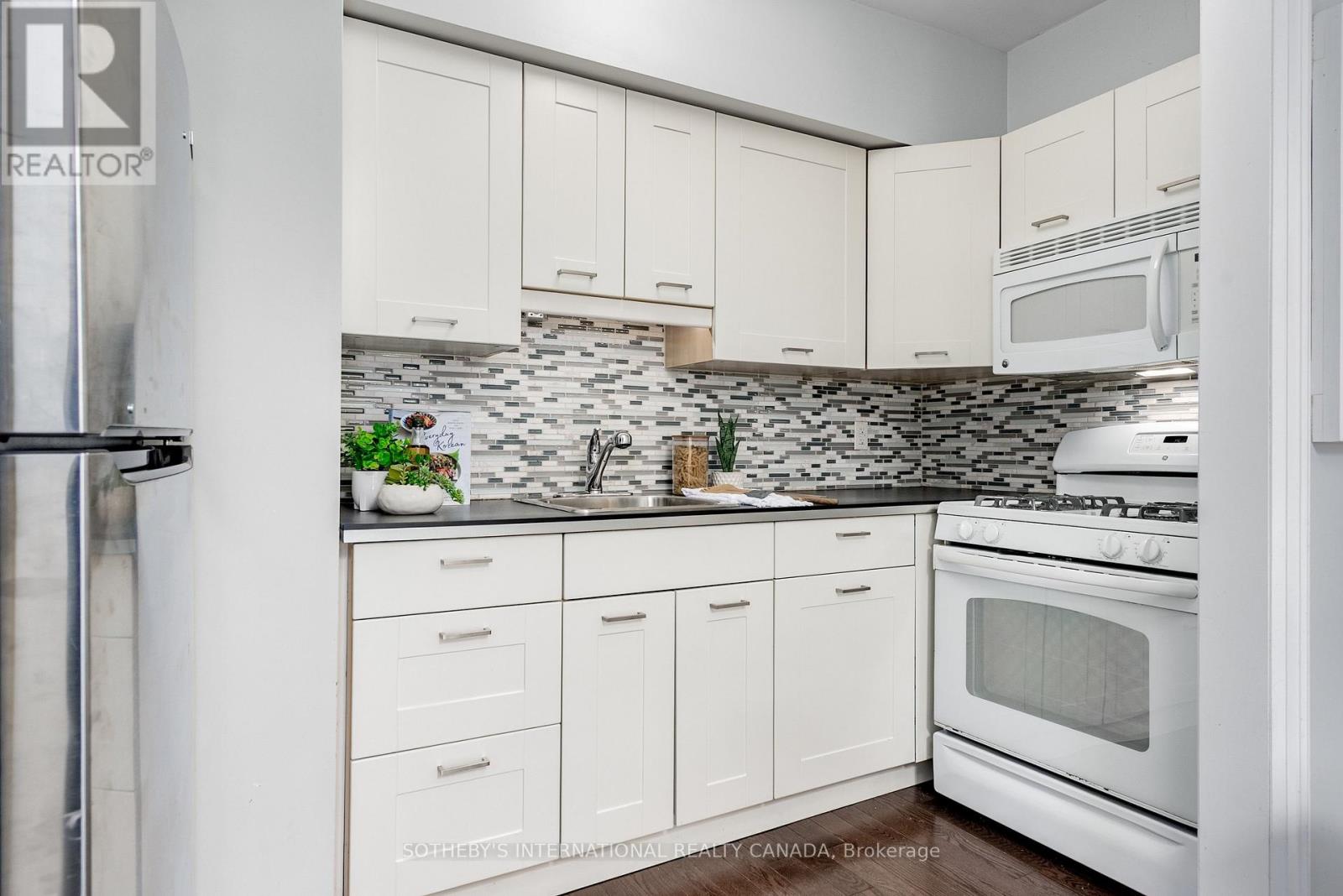 412 Wellesley Street E, Toronto, Ontario  M4X 1H6 - Photo 30 - C12853178