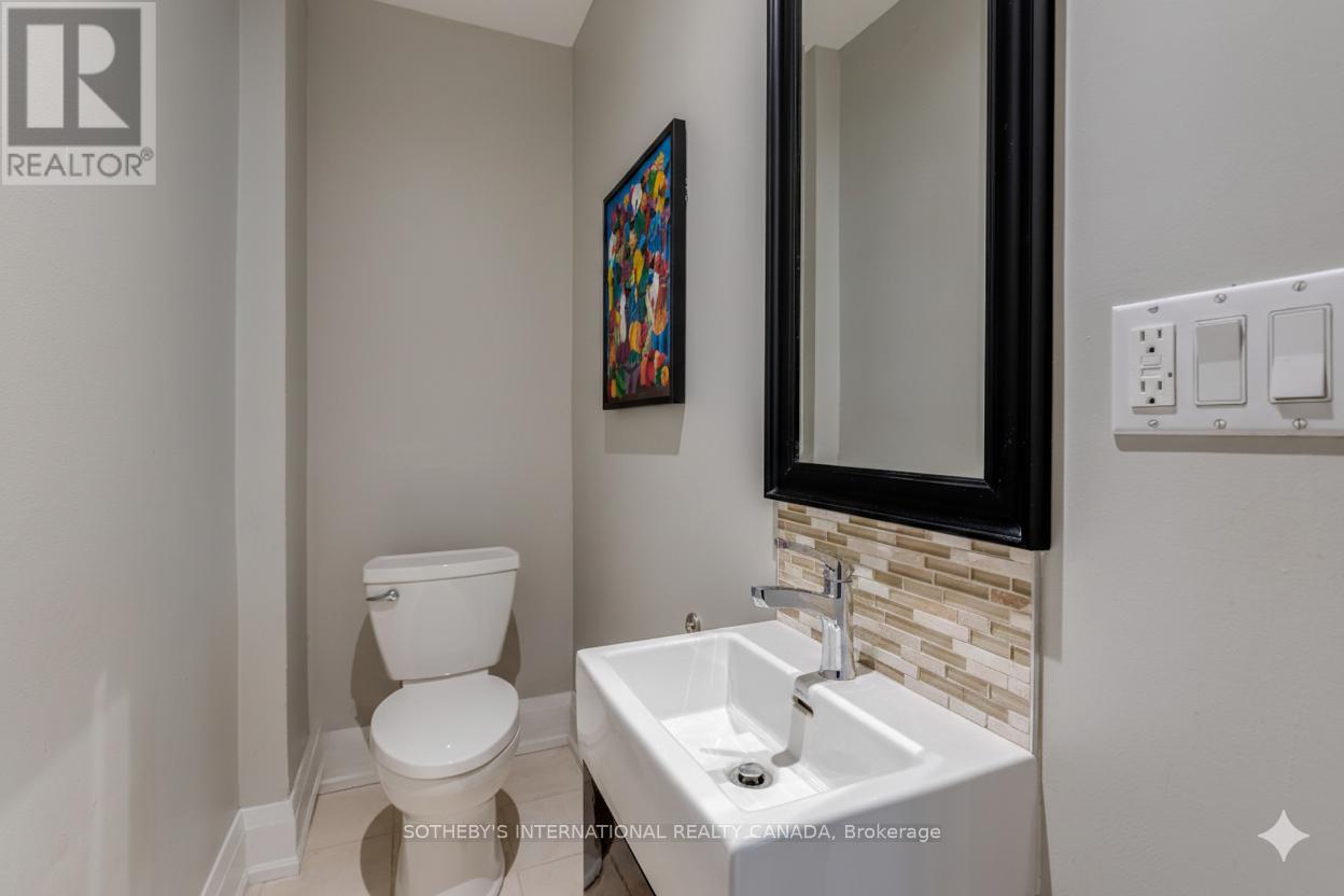 412 Wellesley Street E, Toronto (Cabbagetown-South St. James Town), Ontario  M4X 1X6 - Photo 6 - C12853190