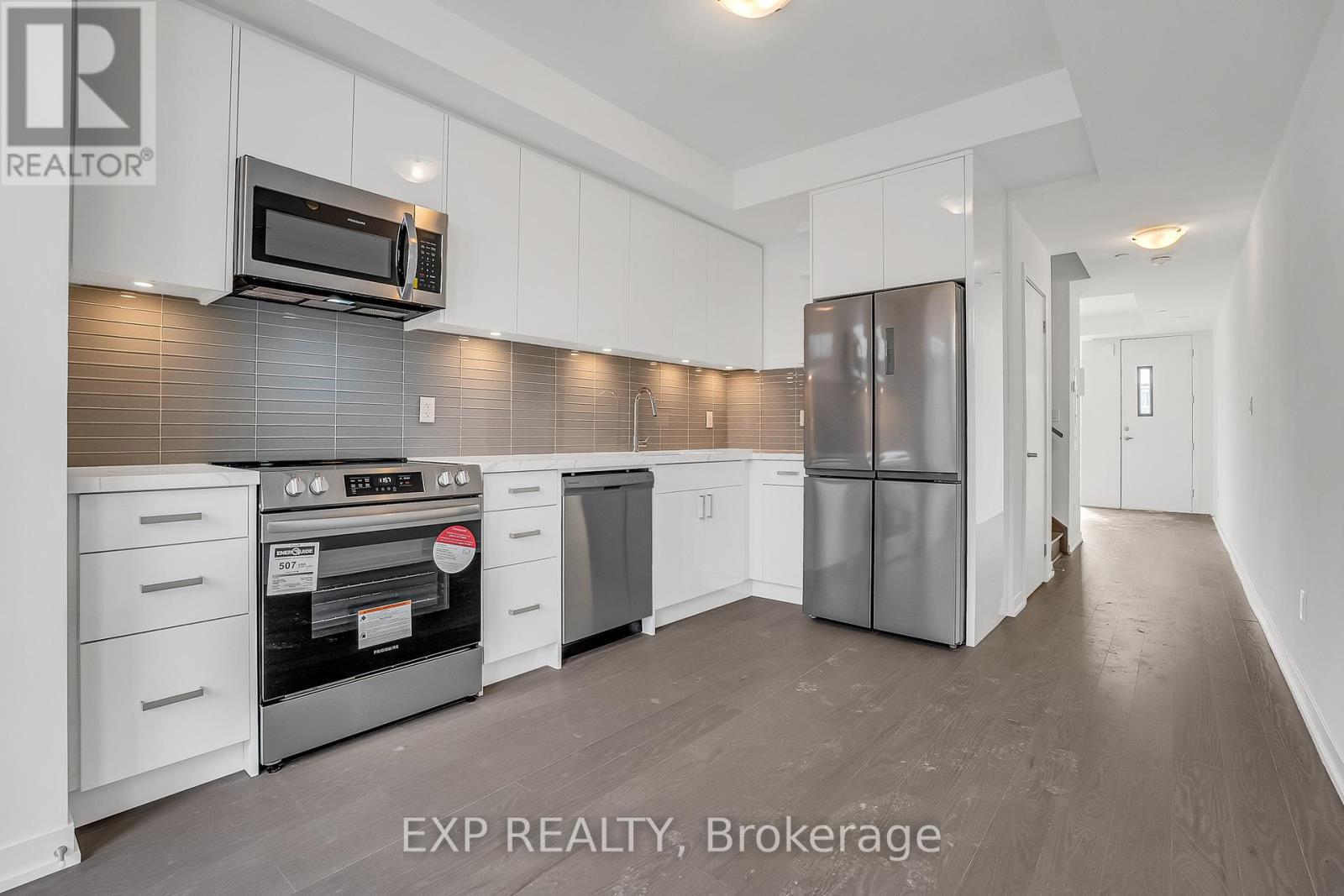 76 Turtle Island Road, Toronto (Englemount-Lawrence), Ontario  M6A 0G2 - Photo 12 - C12853192