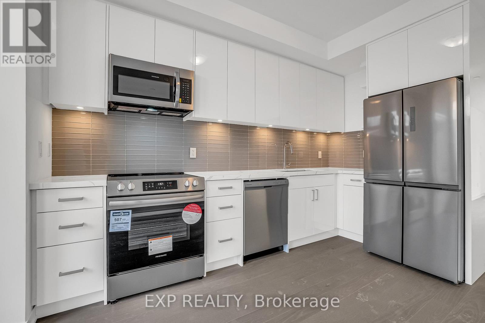 76 Turtle Island Road, Toronto (Englemount-Lawrence), Ontario  M6A 0G2 - Photo 13 - C12853192