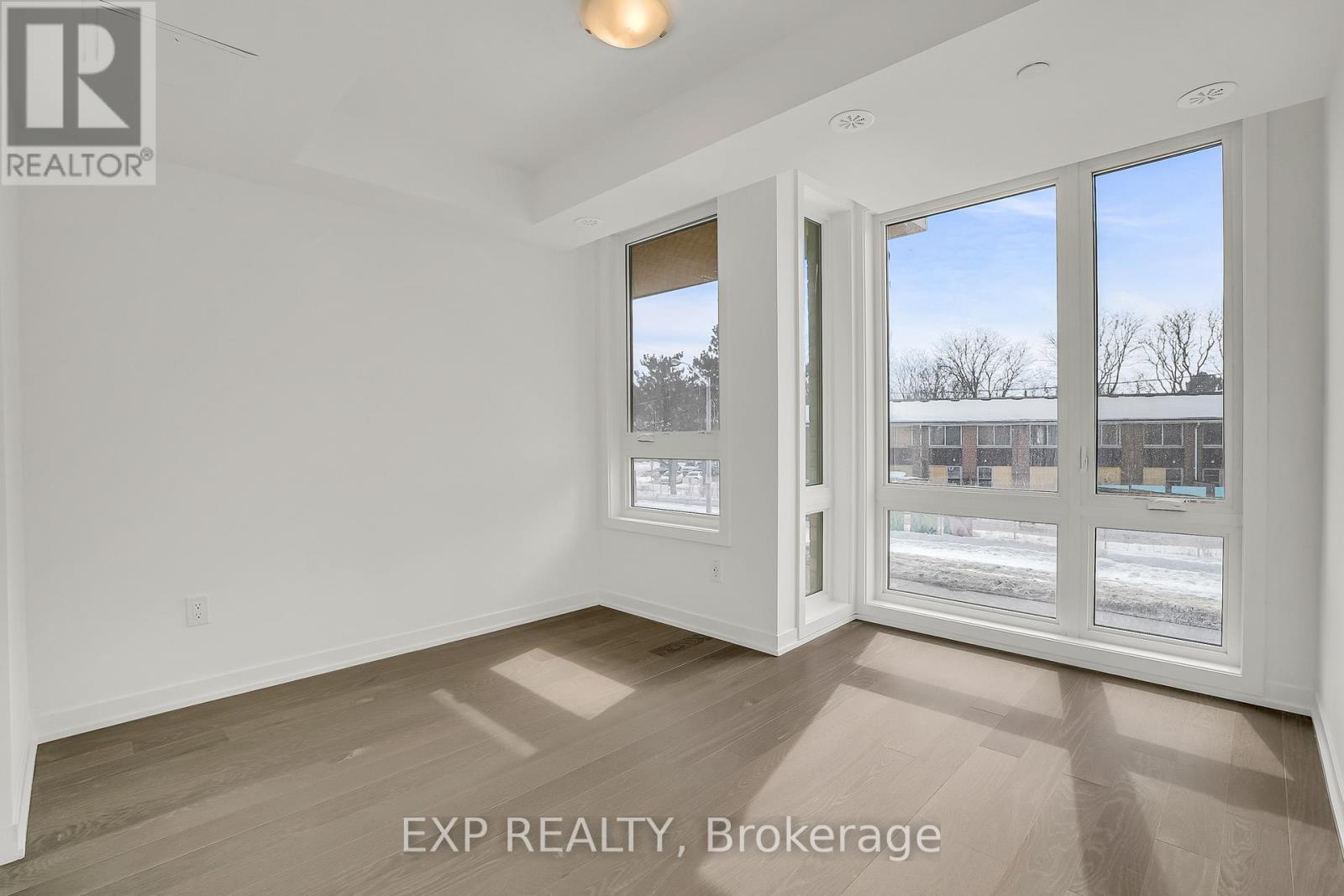 76 Turtle Island Road, Toronto (Englemount-Lawrence), Ontario  M6A 0G2 - Photo 18 - C12853192