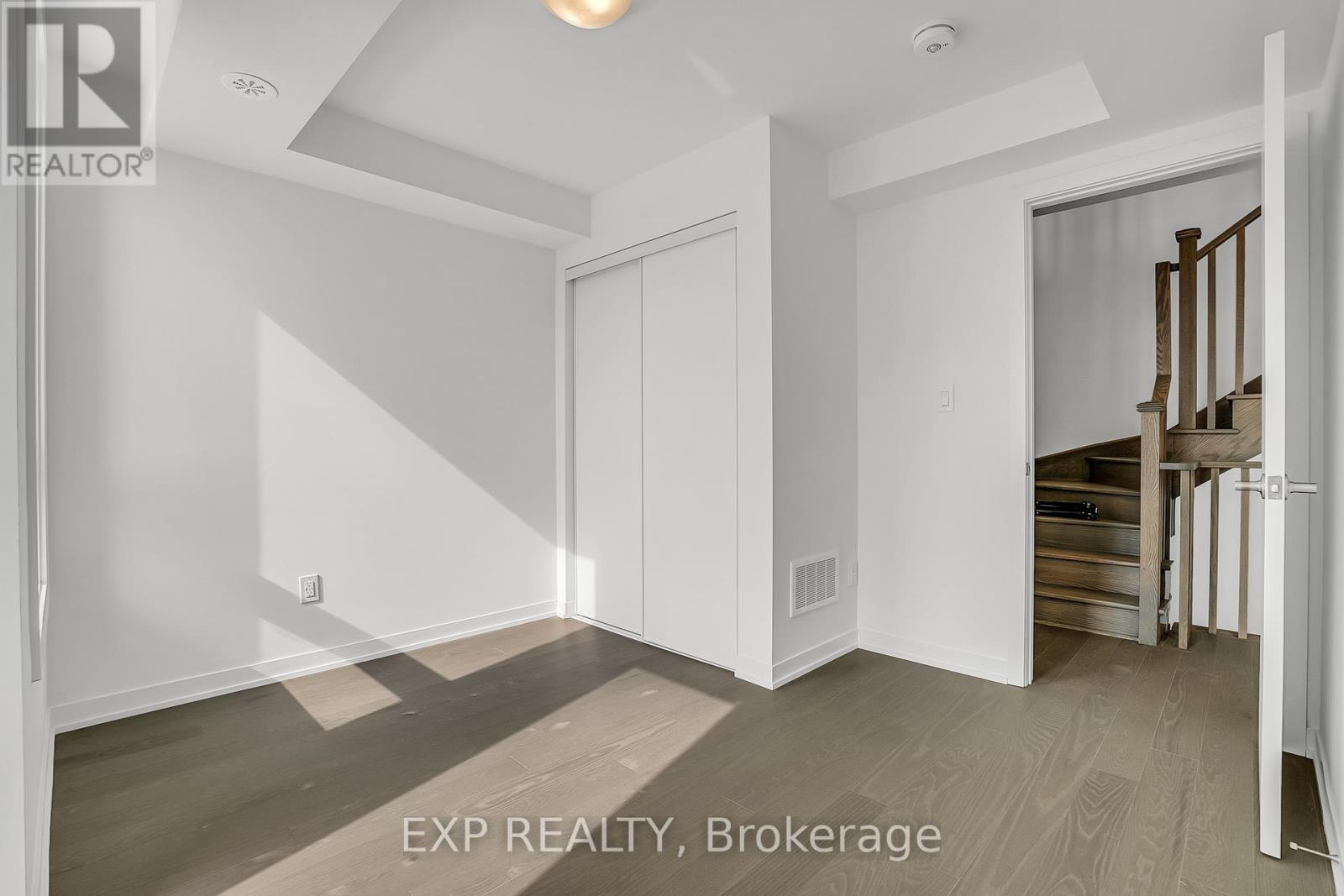 76 Turtle Island Road, Toronto (Englemount-Lawrence), Ontario  M6A 0G2 - Photo 24 - C12853192