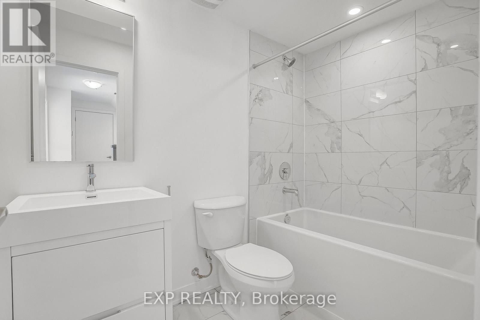 76 Turtle Island Road, Toronto (Englemount-Lawrence), Ontario  M6A 0G2 - Photo 26 - C12853192