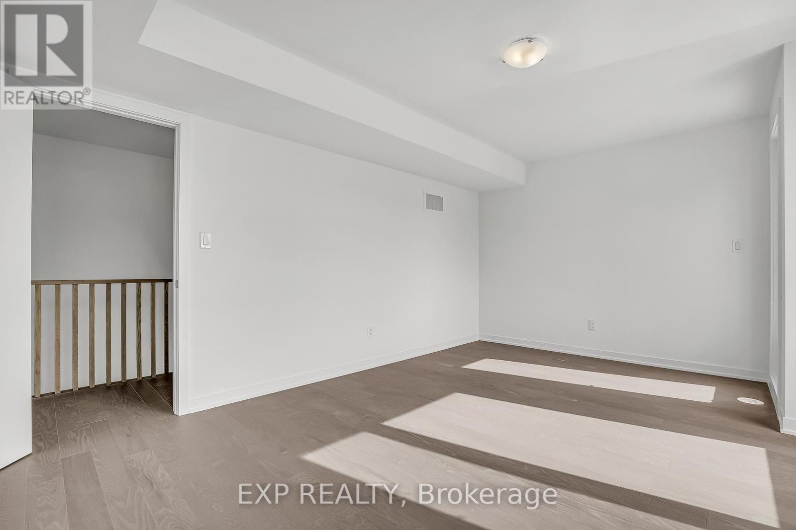 76 Turtle Island Road, Toronto (Englemount-Lawrence), Ontario  M6A 0G2 - Photo 32 - C12853192