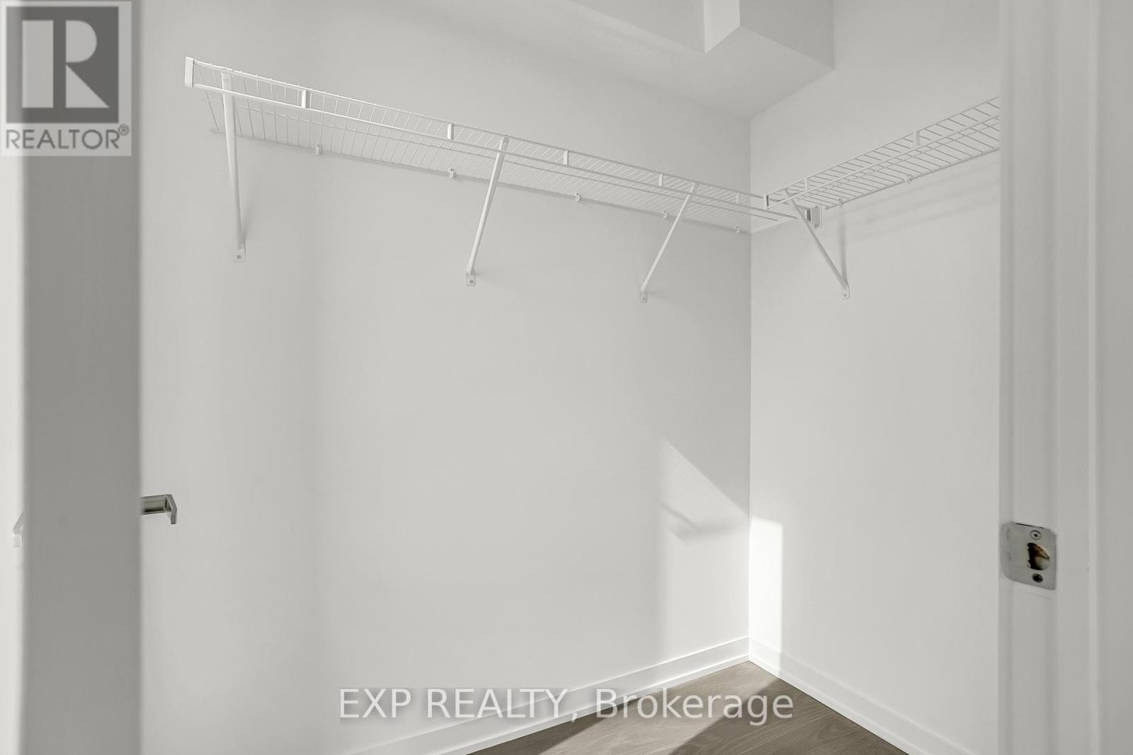 76 Turtle Island Road, Toronto (Englemount-Lawrence), Ontario  M6A 0G2 - Photo 33 - C12853192