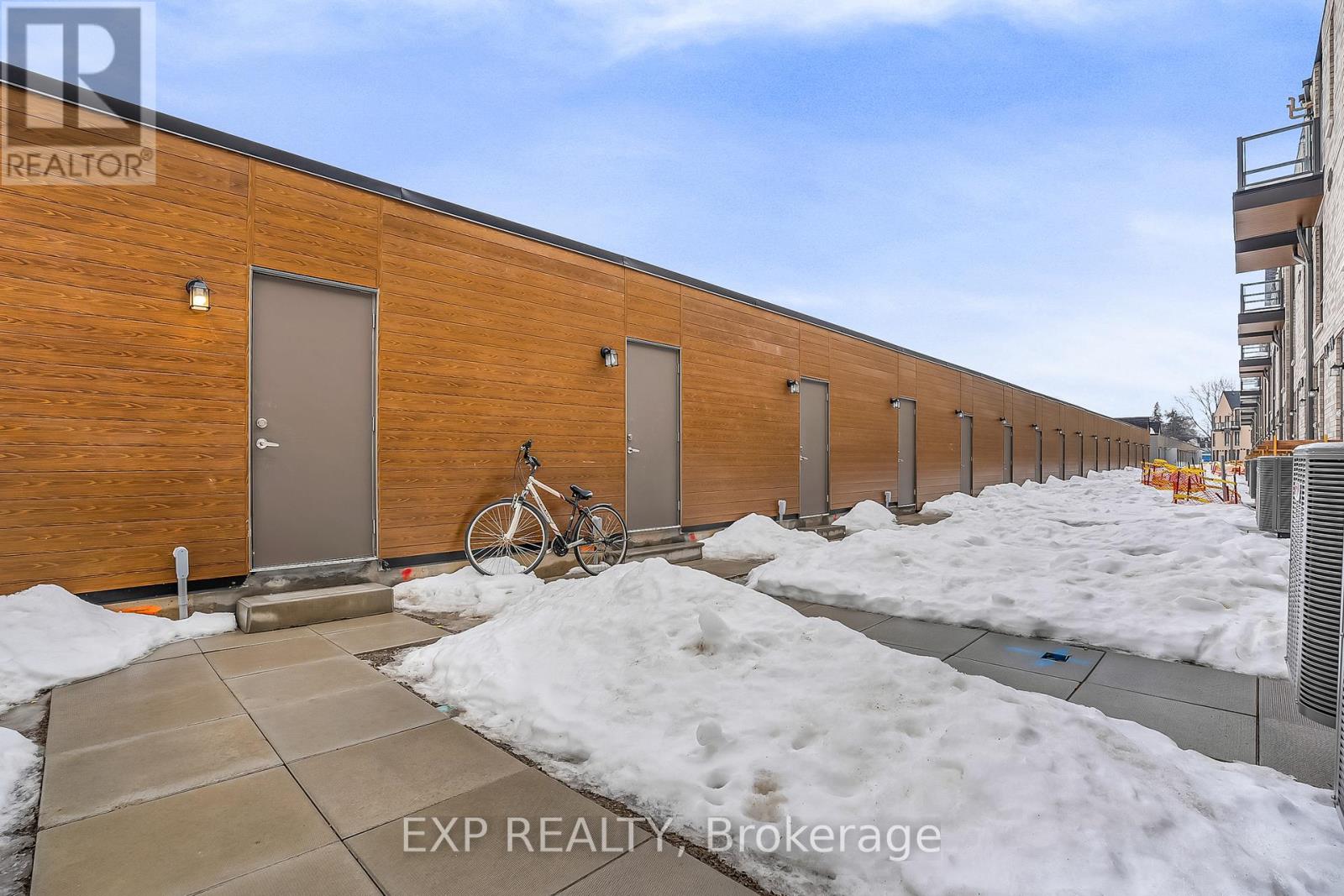 76 Turtle Island Road, Toronto (Englemount-Lawrence), Ontario  M6A 0G2 - Photo 36 - C12853192