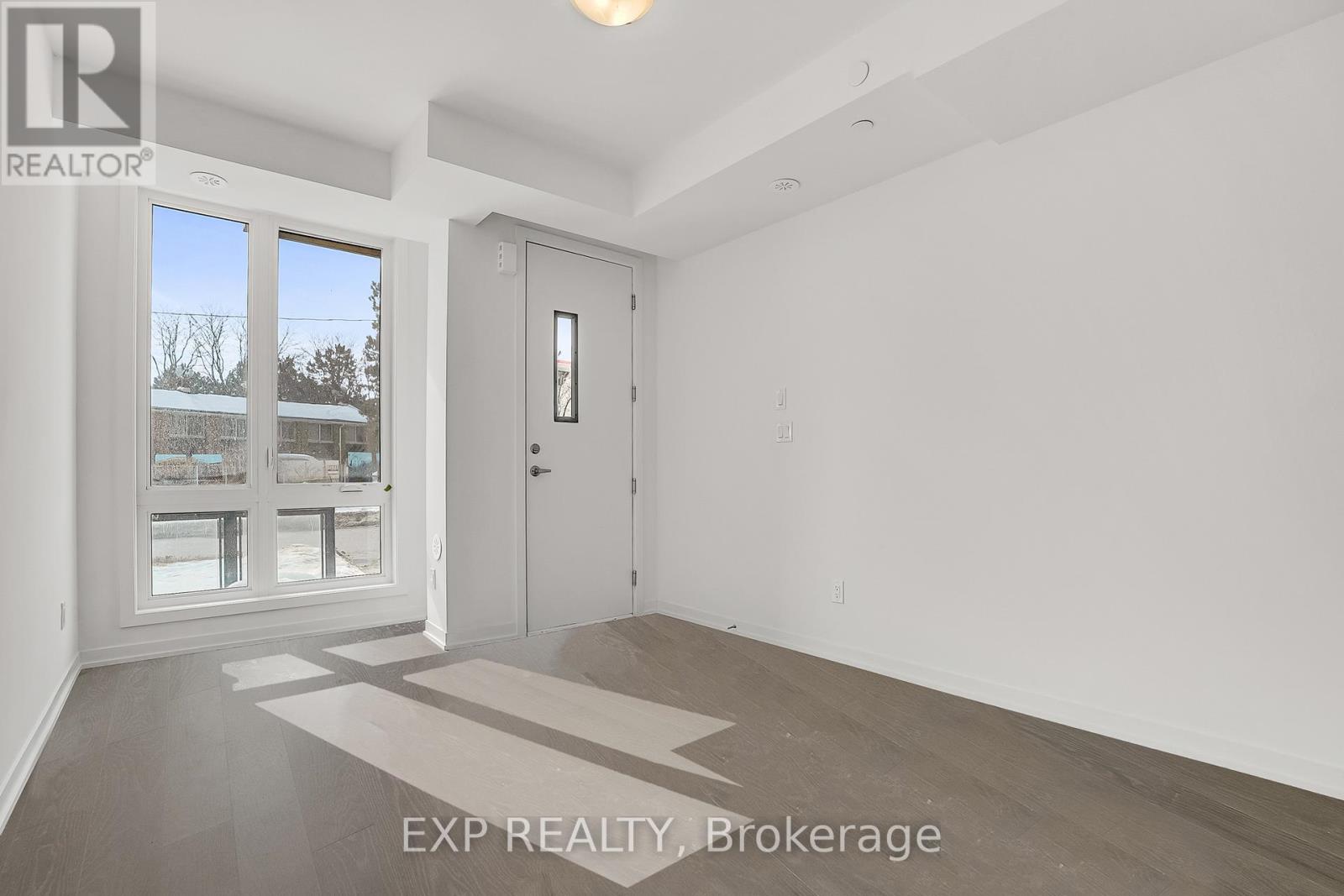 76 Turtle Island Road, Toronto (Englemount-Lawrence), Ontario  M6A 0G2 - Photo 7 - C12853192