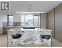 UPPER - 899 DUNDAS STREET W, Toronto, Ontario