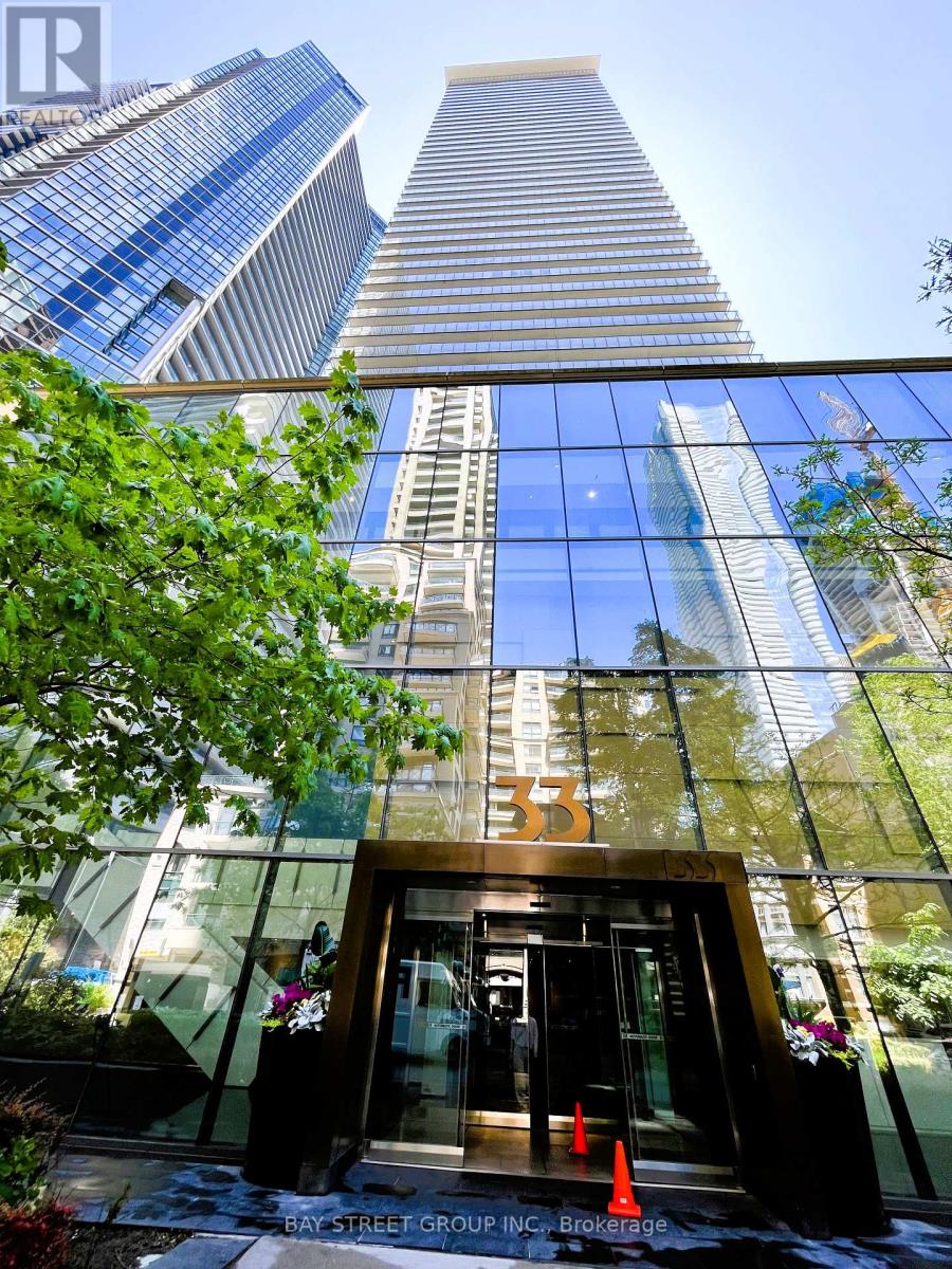 4401 - 33 CHARLES STREET E, Toronto, Ontario