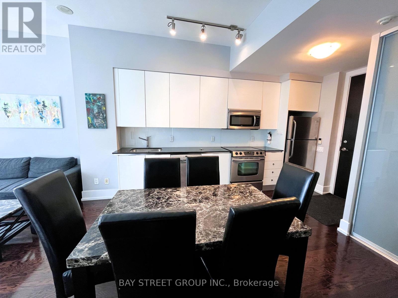 4401 - 33 Charles Street E, Toronto, Ontario  M4Y 0A2 - Photo 5 - C12853252