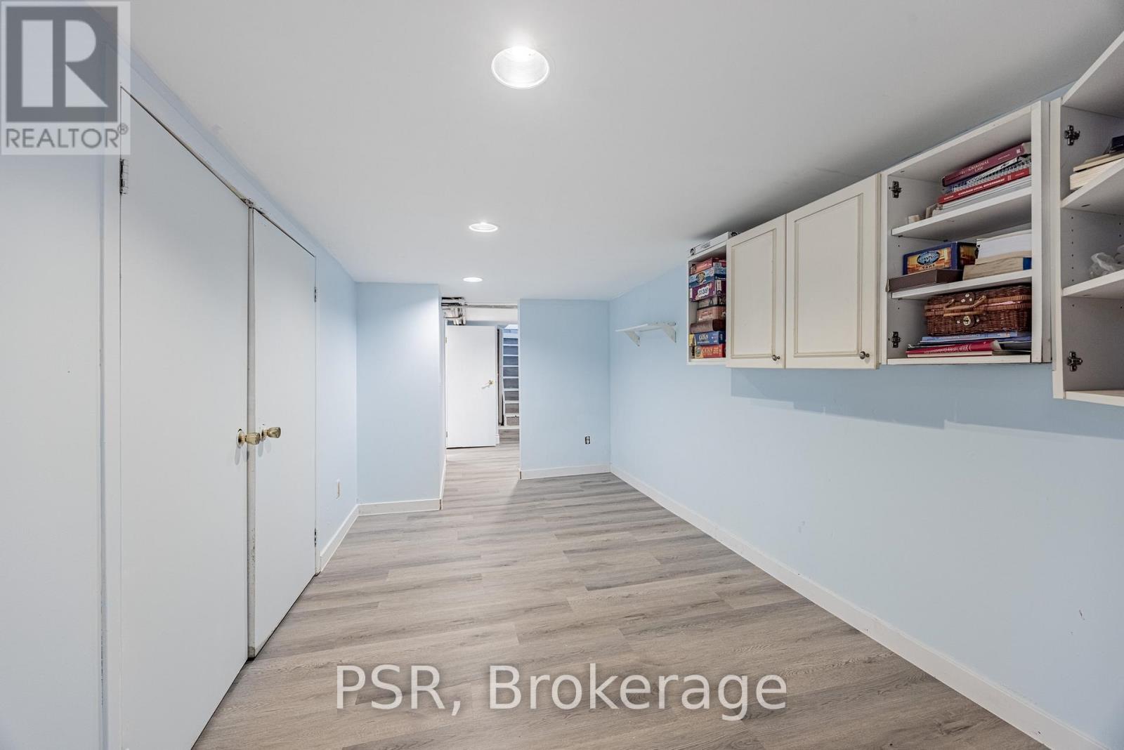 285 Robina Avenue, Toronto (Oakwood Village), Ontario  M6C 3Y9 - Photo 11 - C12853288