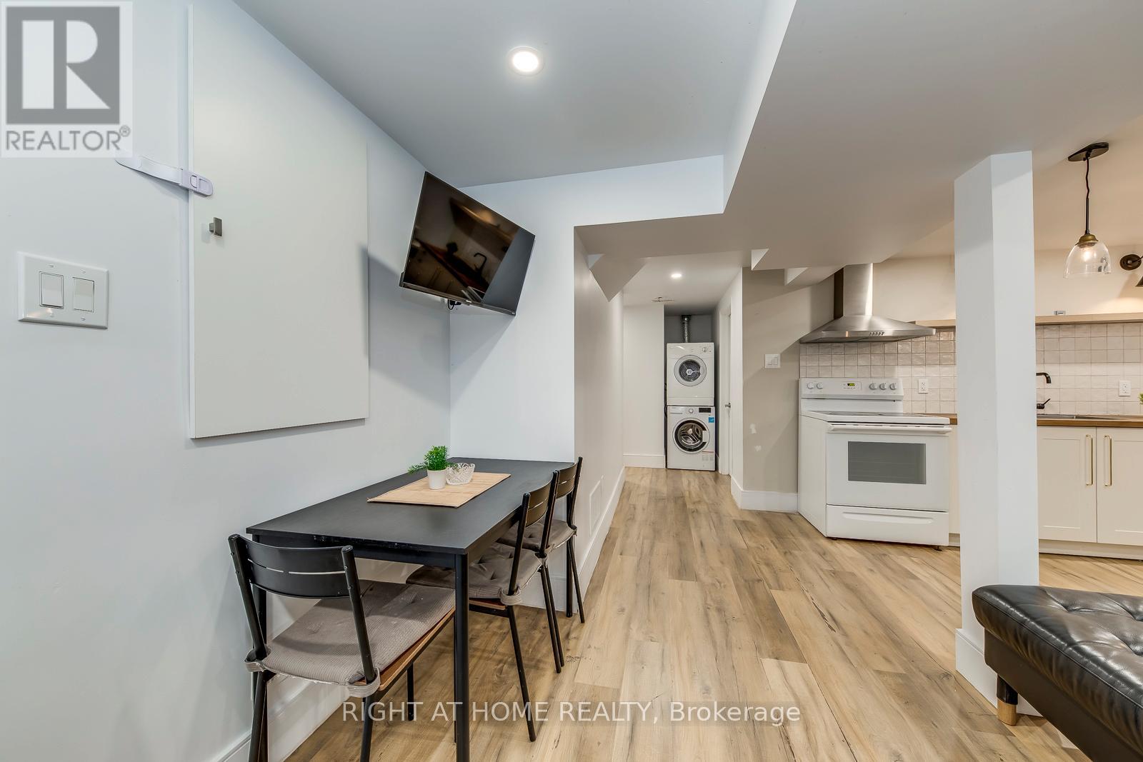 4230 Credit Pointe Drive, Mississauga, Ontario  L5M 3K2 - Photo 35 - W12674406