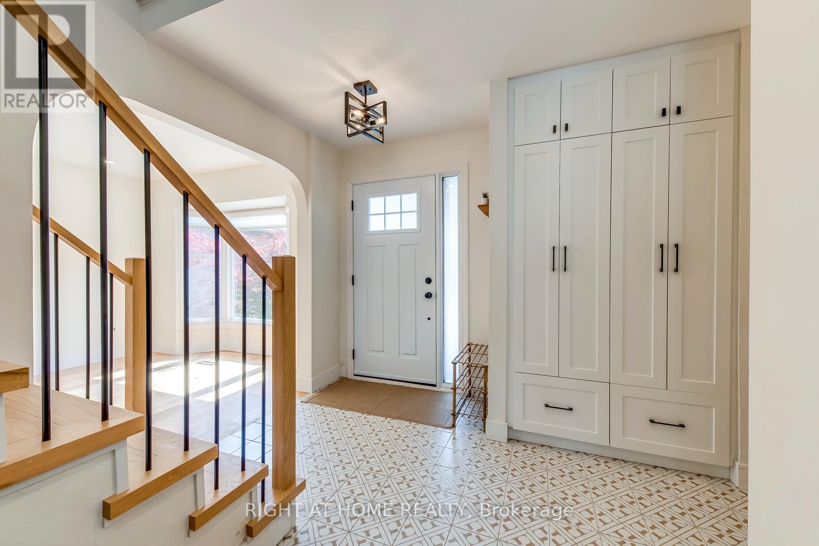 4230 Credit Pointe Drive, Mississauga, Ontario  L5M 3K2 - Photo 8 - W12674406