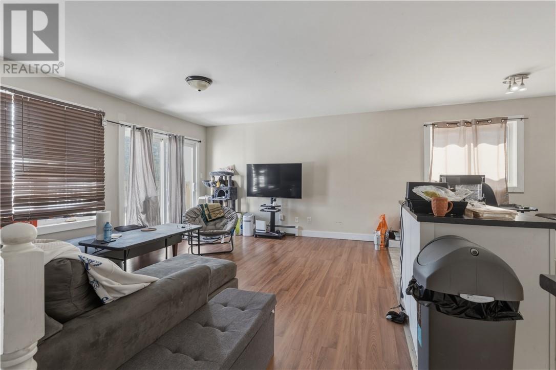 339 Bessie Avenue, Sudbury, Ontario  P3C 4H6 - Photo 6 - 2126674