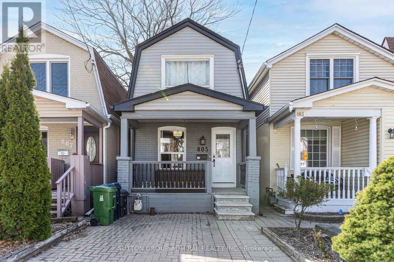 805 SAMMON AVENUE, Toronto, Ontario