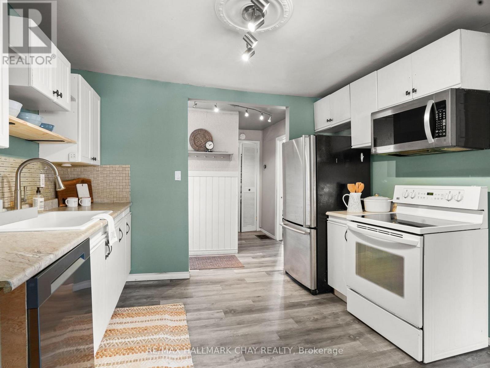 130 Simcoe Street, Essa, Ontario  L0M 1B0 - Photo 11 - N12853134