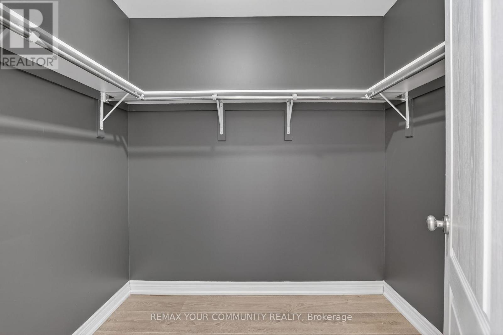 49 Matthewson Avenue, Bradford West Gwillimbury (Bradford), Ontario  L3Z 0P3 - Photo 24 - N12853208