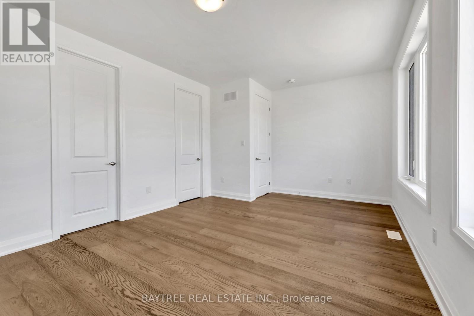 37 Lally Terrace, Barrie, Ontario  L9J 0Y2 - Photo 12 - S12853152