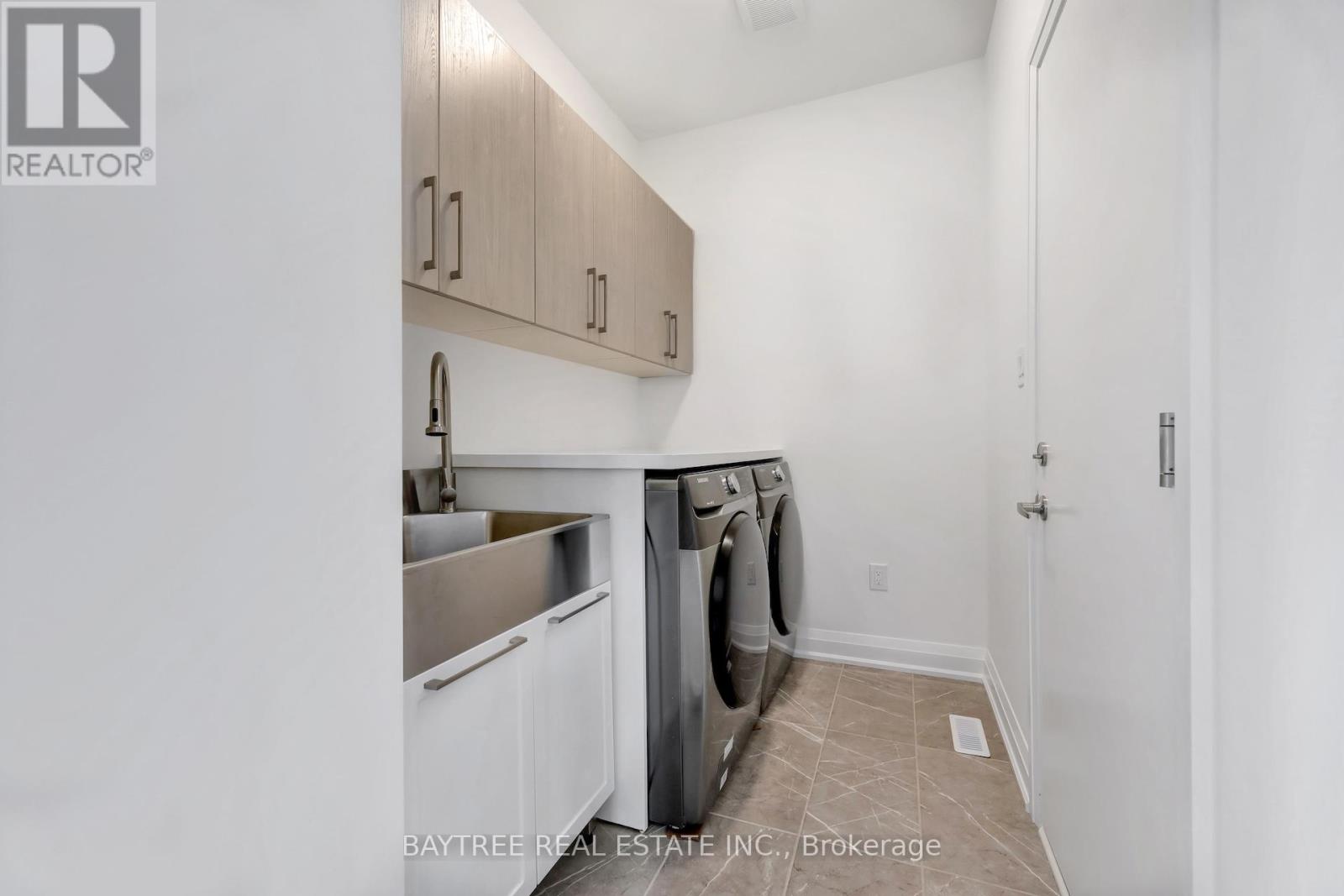 37 Lally Terrace, Barrie, Ontario  L9J 0Y2 - Photo 20 - S12853152