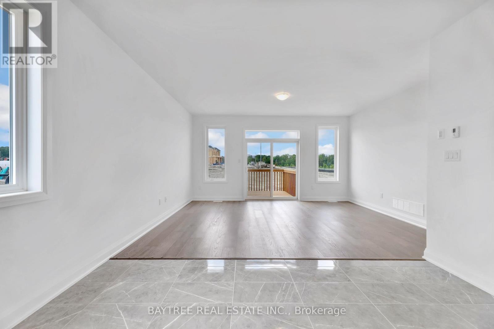 37 Lally Terrace, Barrie, Ontario  L9J 0Y2 - Photo 5 - S12853152