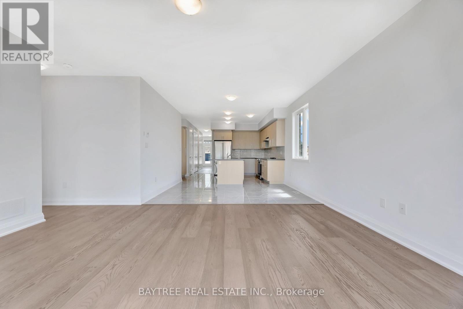 37 Lally Terrace, Barrie, Ontario  L9J 0Y2 - Photo 7 - S12853152