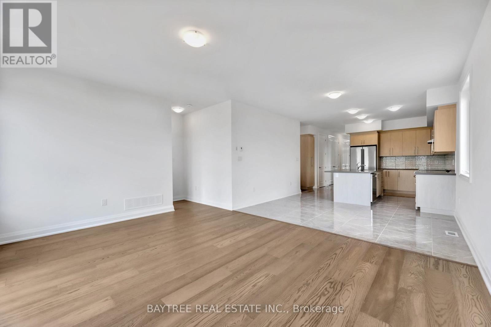 37 Lally Terrace, Barrie, Ontario  L9J 0Y2 - Photo 9 - S12853152