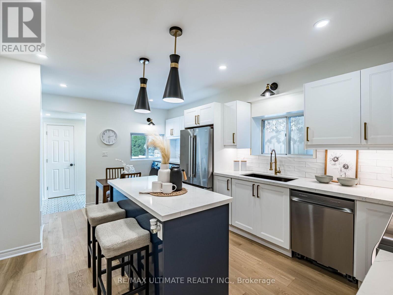 918 Ossington Avenue, Toronto (Dovercourt-Wallace Emerson-Junction), Ontario  M6J 3V1 - Photo 10 - W12853176