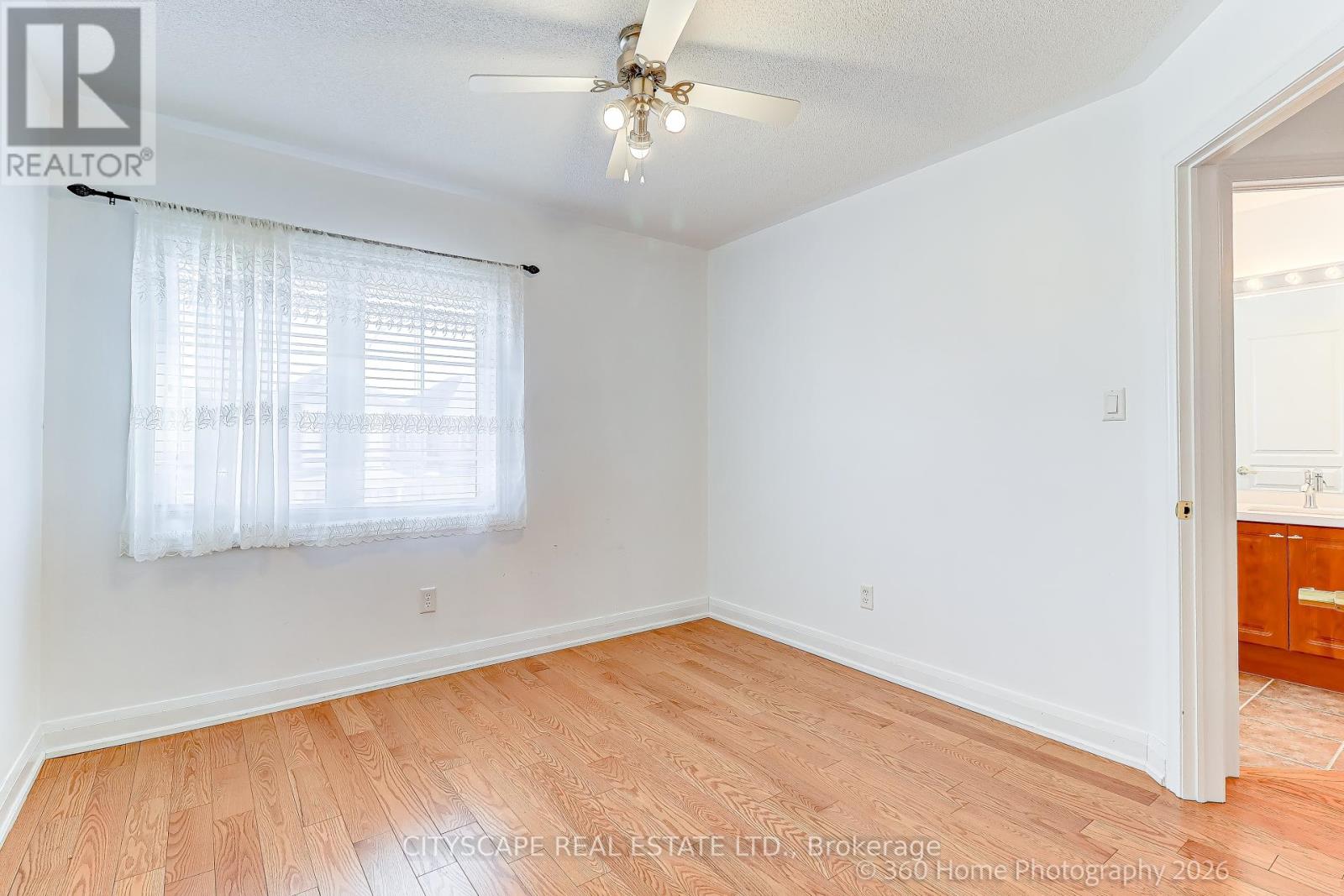 5487 Fudge Terrace, Mississauga, Ontario  L5M 0M9 - Photo 23 - W12853196