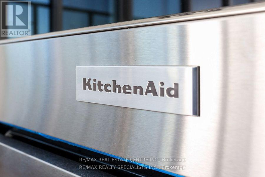 4220 - 30 Shore Breeze Drive, Toronto (Mimico), Ontario  M8V 1A1 - Photo 14 - W12853266