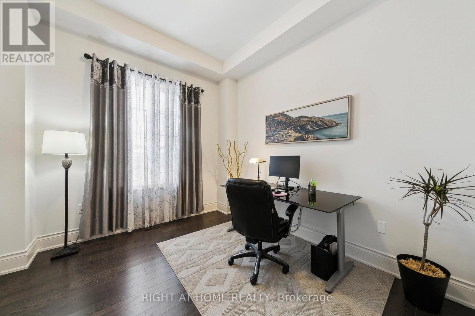 247 Humphrey Street, Hamilton (Waterdown), Ontario  L8B 1X4 - Photo 16 - X12853132