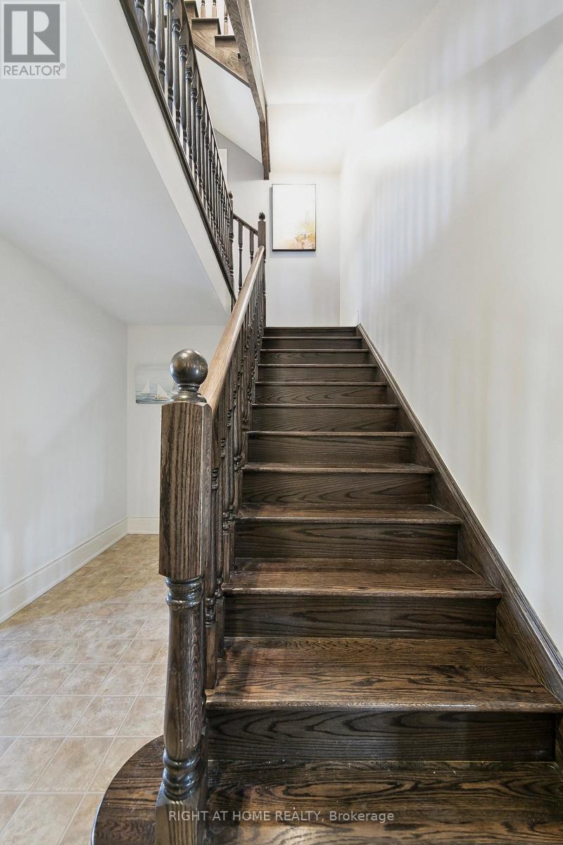 247 Humphrey Street, Hamilton (Waterdown), Ontario  L8B 1X4 - Photo 33 - X12853132